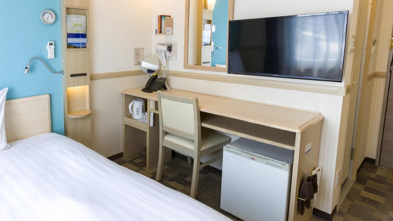 Toyoko Inn Matsudo Eki Higashi Guchi Esterno foto