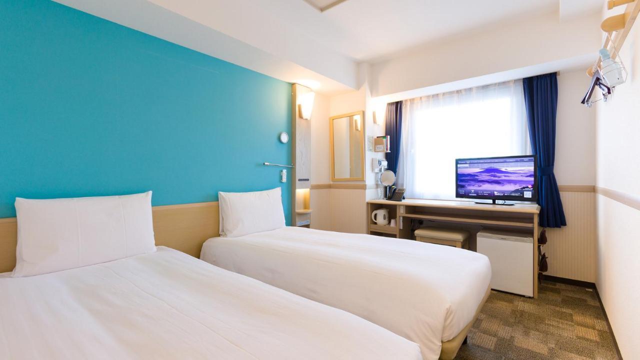 Toyoko Inn Matsudo Eki Higashi Guchi Esterno foto